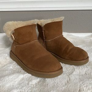UGG bootie boots with button great condition